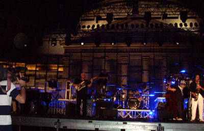 Pino daniele prove Vaimò 2008 piazza plebiscito - vista del palco